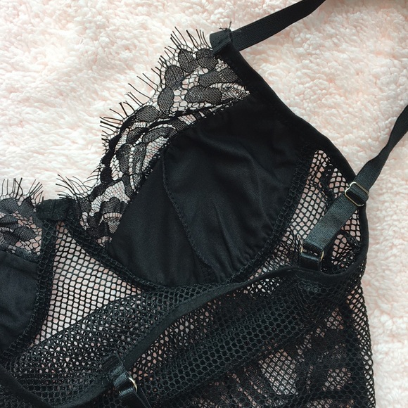 'Zena' Bodysuit - Picture 7 of 7